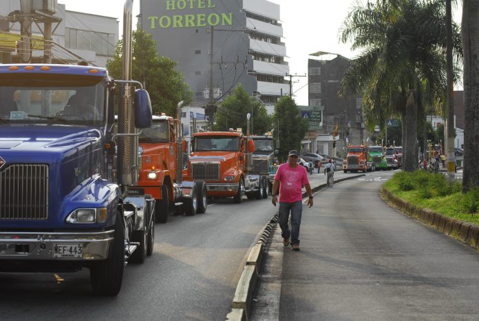 Bases camioneras denuncian incumplimiento a los acuerdos