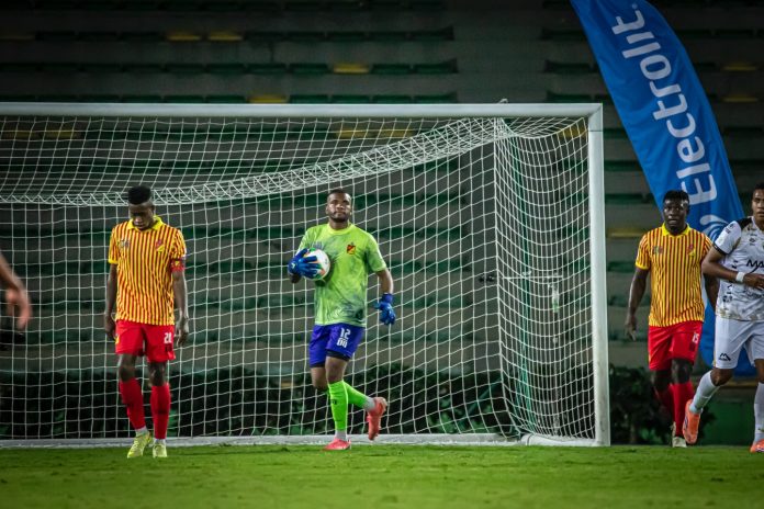 Deportivo Pereira pagó las tres sanciones pendientes a la FIFA