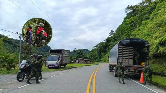 Combates entre Ejército y ELN en la vía Risaralda–Chocó dejaron tránsito restablecido