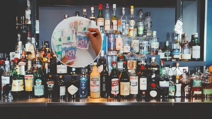 Suben licores y cigarrillos en Colombia tras decreto de emergencia económica