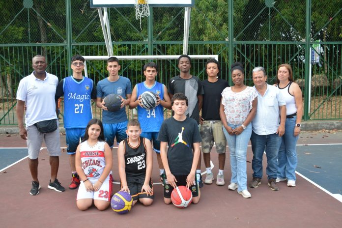 Club Magic, alternativa en la pelota naranja