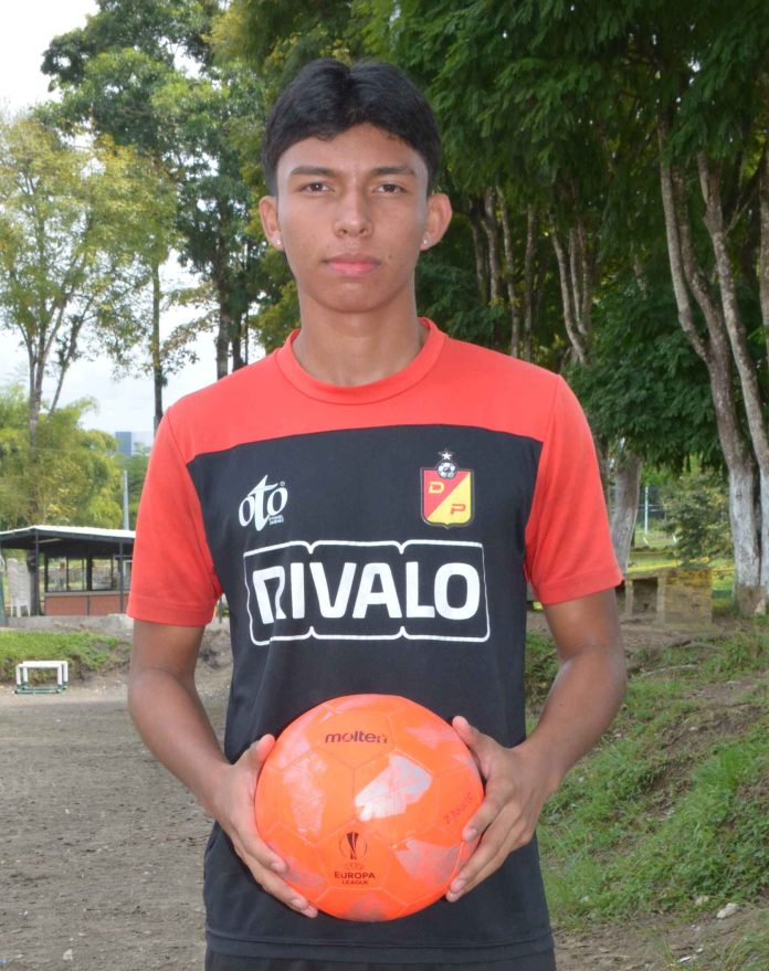 Sebastián Suárez teje sus grandes sueños en Deportivo Pereira