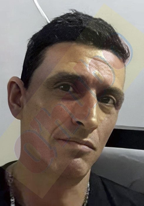 Lo frenaron en el camino y le dieron bala