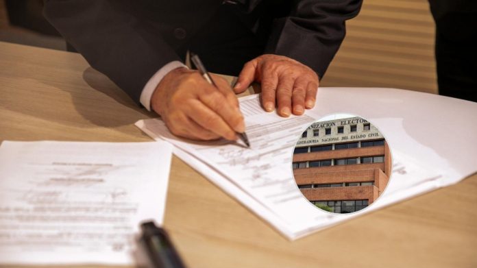 Registraduría anuló más de cinco millones de firmas a precandidatos presidenciales
